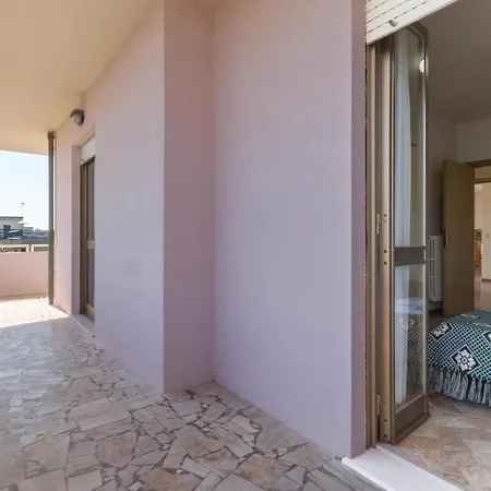 12/a 3.p.attico Apartman